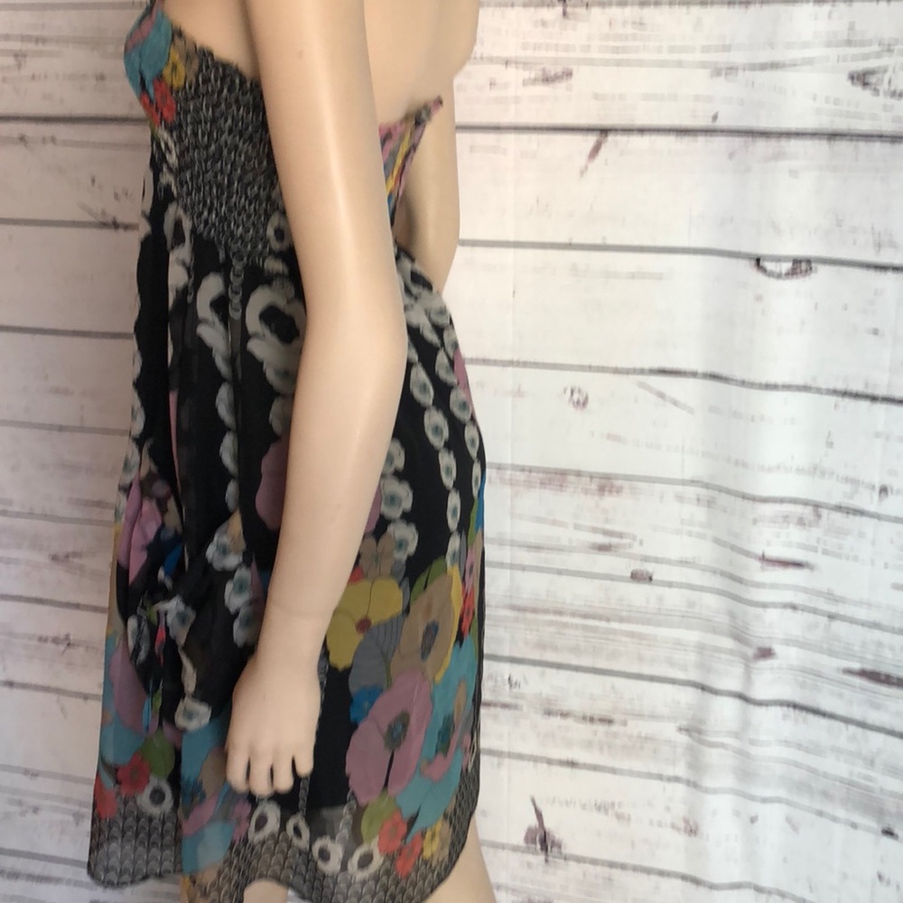 Yessica pocketed tube halter floral dress - Picture 4 of 5